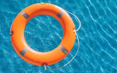 Bezpieczny basen ogrodowy – na co zwrócić uwagę, żeby być spokojniejszym o zdrowie swoich bliskich